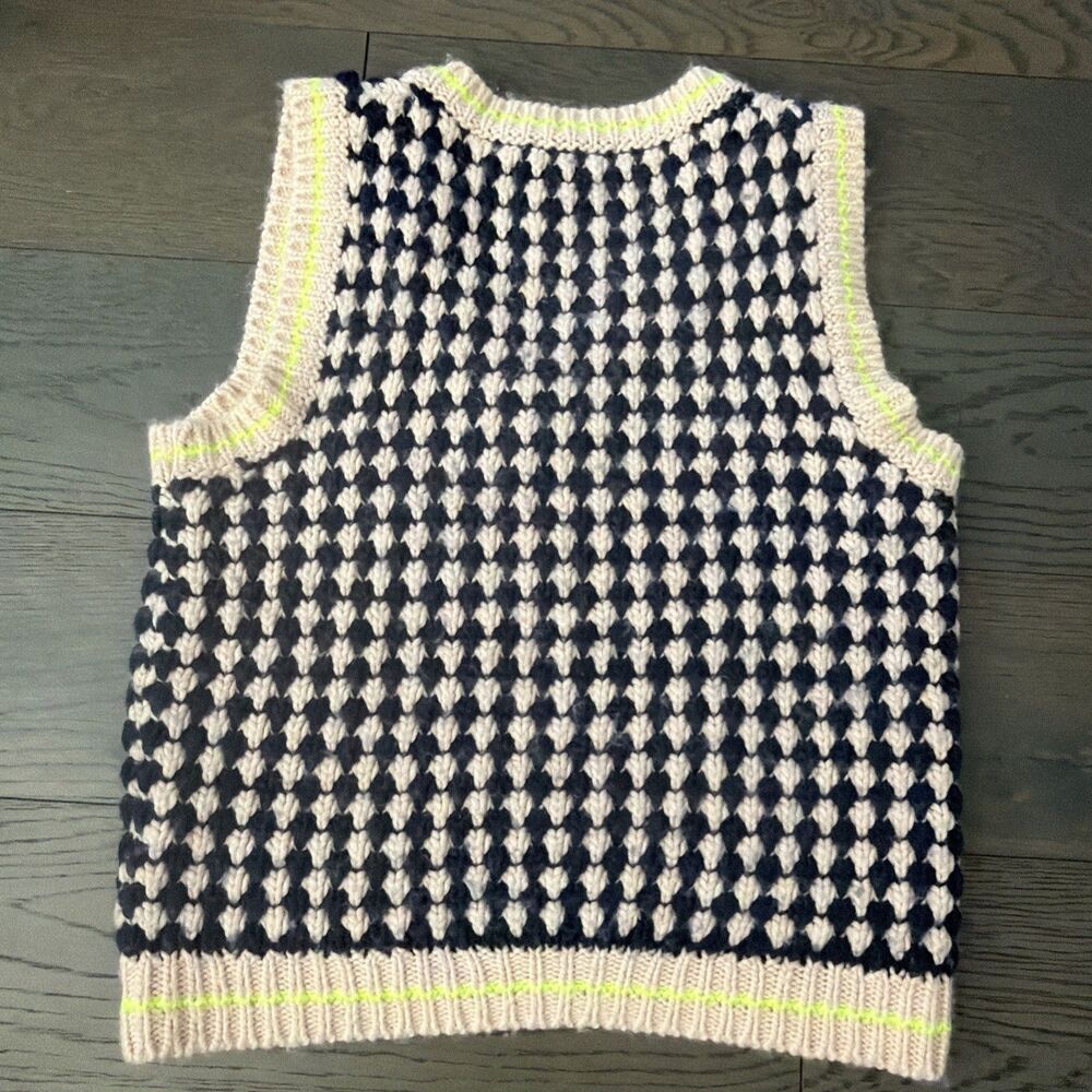 Dr. Bloom Chachacha Sweater Vest Size Sm Oversized Dopamine Schoolgirl Academia - Picture 7 of 7